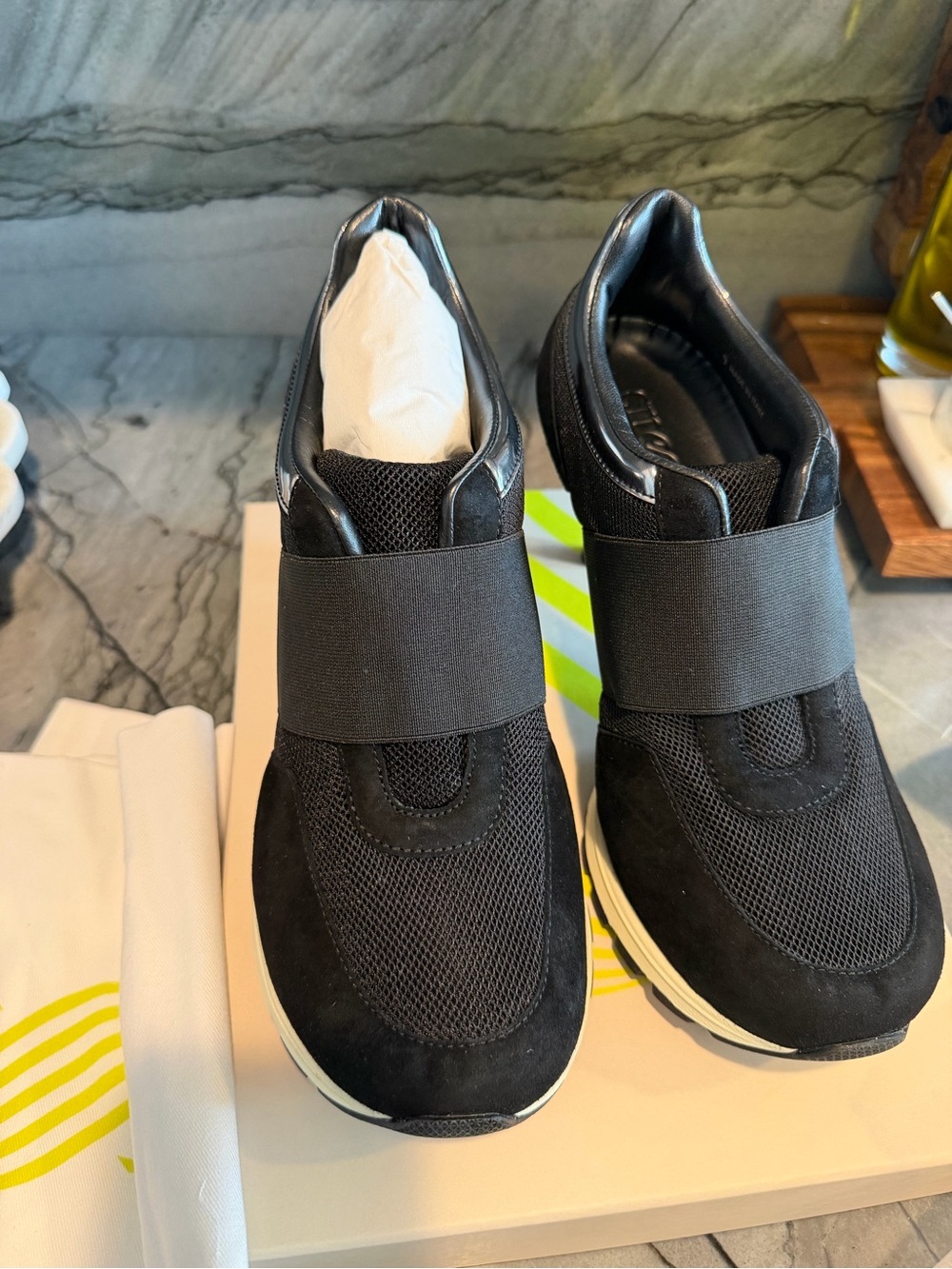NWT NIB Sneex Icon Celebrity Favorite  Women’s Slip-On Heels Sneakers Black - Picture 5 of 15